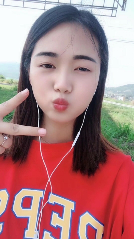 深拥必定温暖的第一张照片--绵阳相亲服务中心