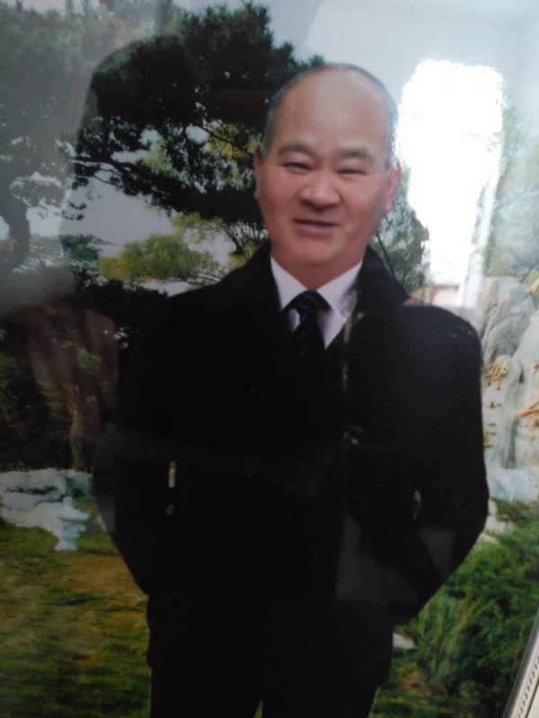 老方丈的第一张照片--绵阳相亲服务中心