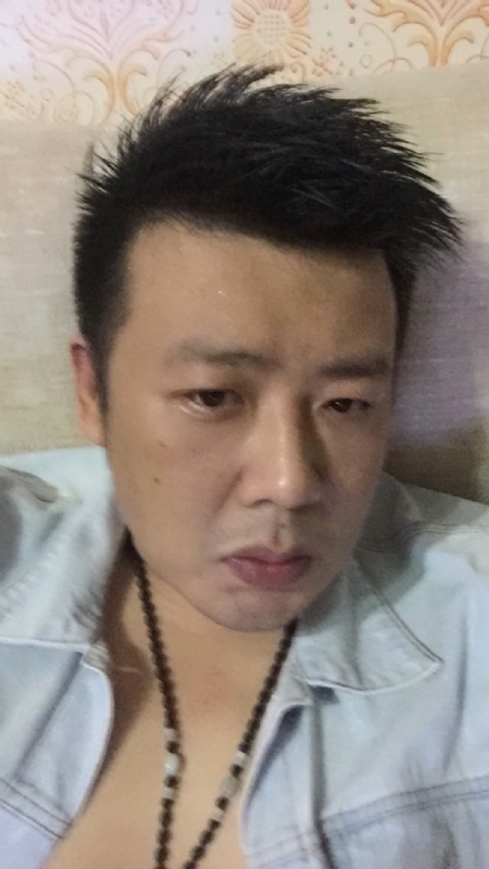 沐浴阳光的第一张照片--绵阳相亲服务中心