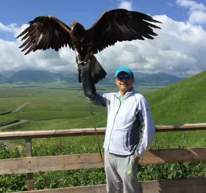 怀抱清风的第一张照片--绵阳相亲服务中心