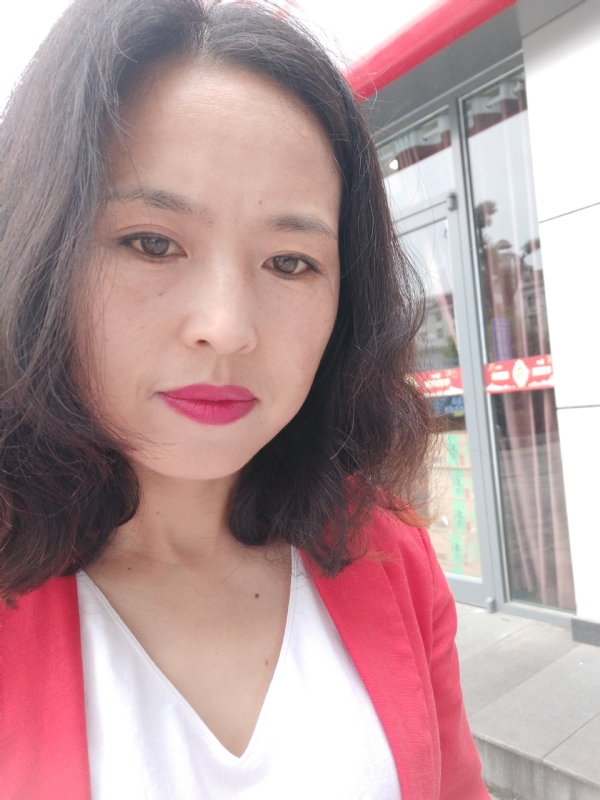 枫叶飘零的第一张照片--绵阳相亲服务中心