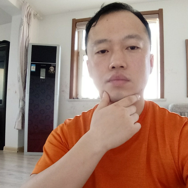 爱热闹的人的第一张照片--绵阳相亲服务中心