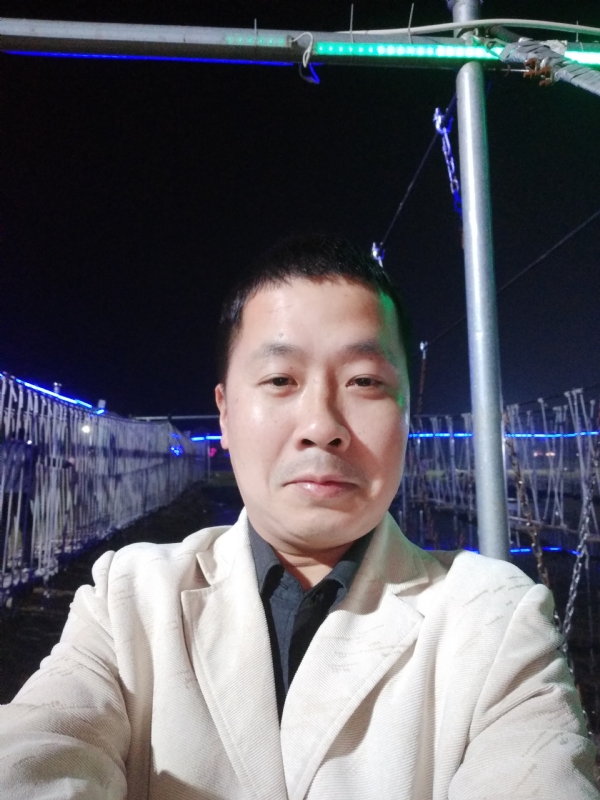 阿峰的第一张照片--绵阳相亲服务中心