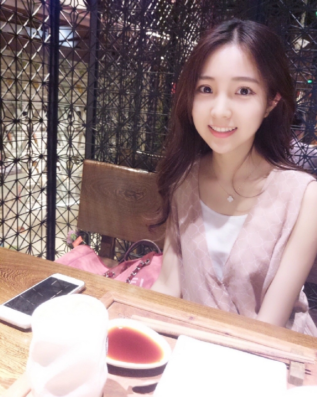 冰艳残阳的第二张照片--绵阳相亲服务中心