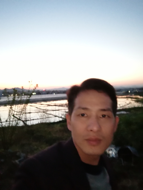 不忘初心的第一张照片--绵阳相亲服务中心