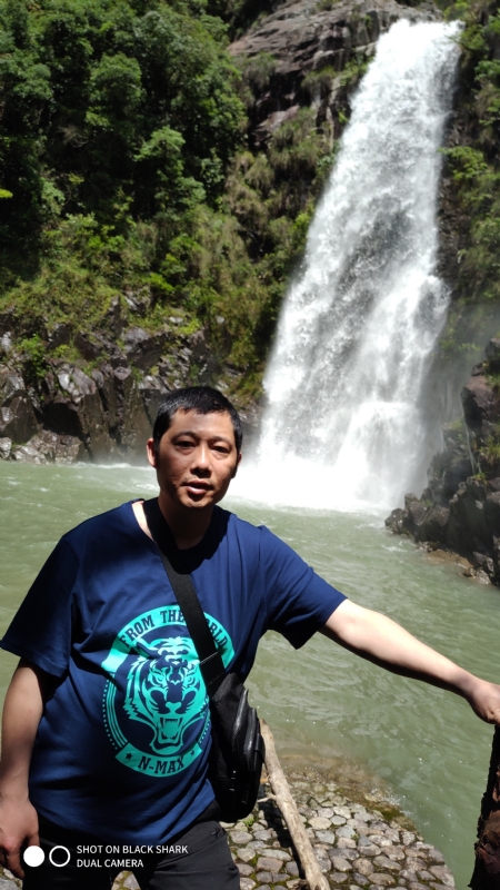 石头的第一张照片--绵阳相亲服务中心