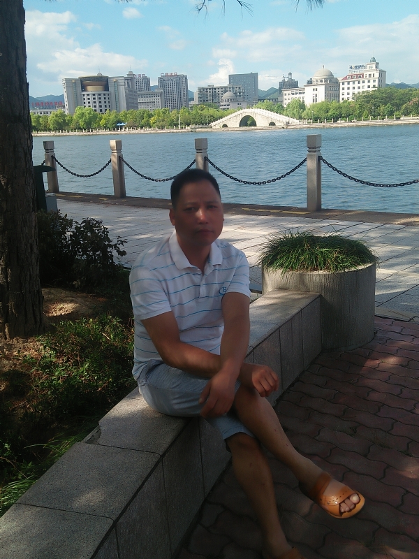 尹力的第一张照片--绵阳相亲服务中心