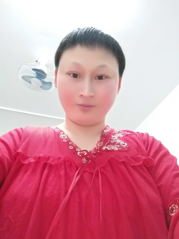 彩虹姐姐永不言弃的第一张照片--绵阳相亲服务中心