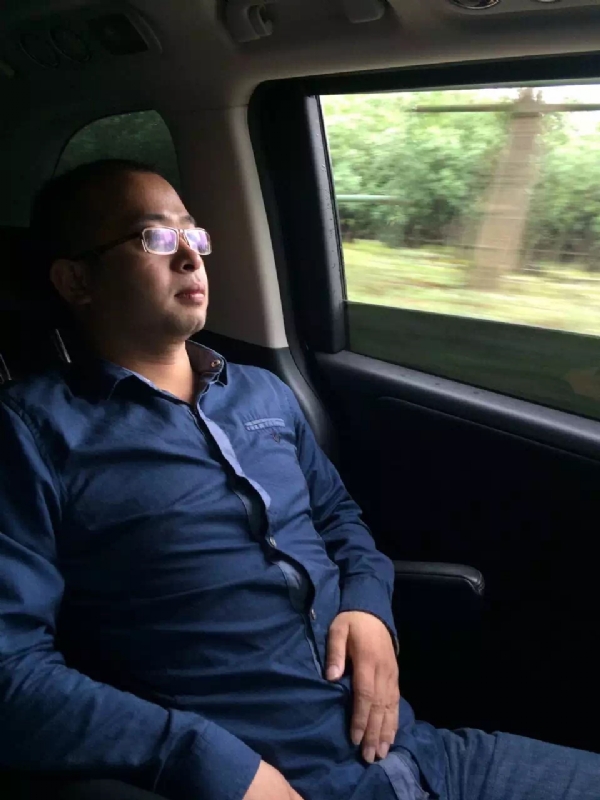 世界那么大的第三张照片--绵阳相亲服务中心