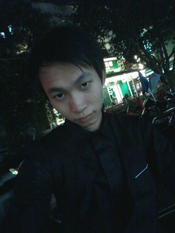 瞬间回眸的第一张照片--绵阳相亲服务中心