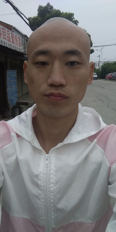 花花公子的第一张照片--绵阳相亲服务中心