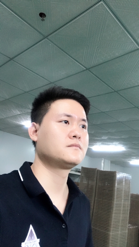 伟的第一张照片--绵阳相亲服务中心