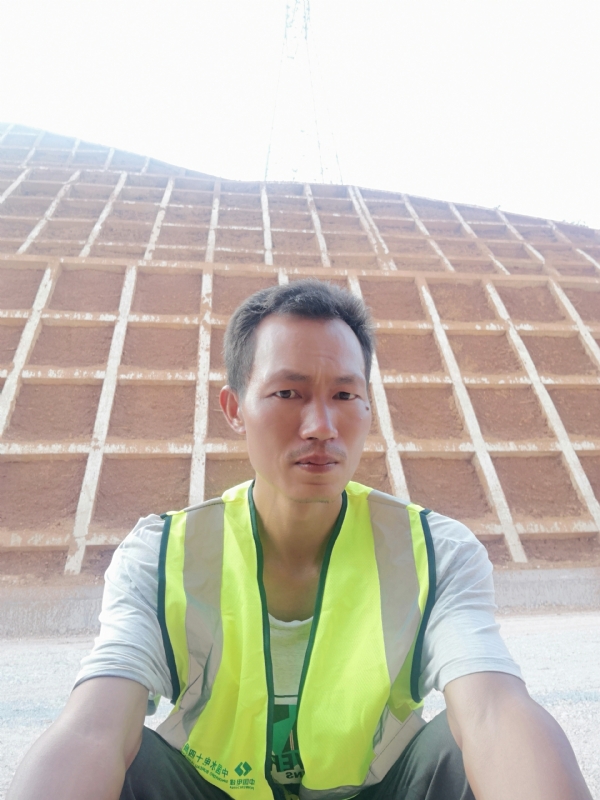 哥们的第一张照片--绵阳相亲服务中心