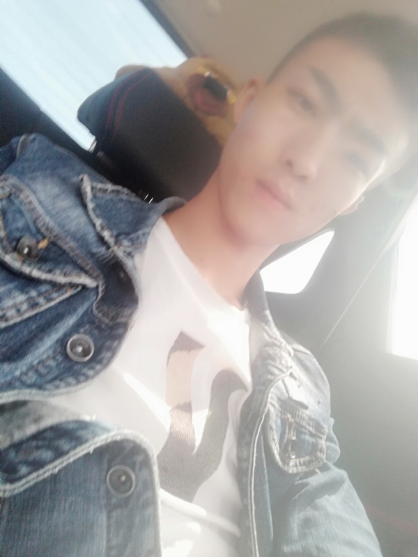 傻雕的第一张照片--绵阳相亲服务中心