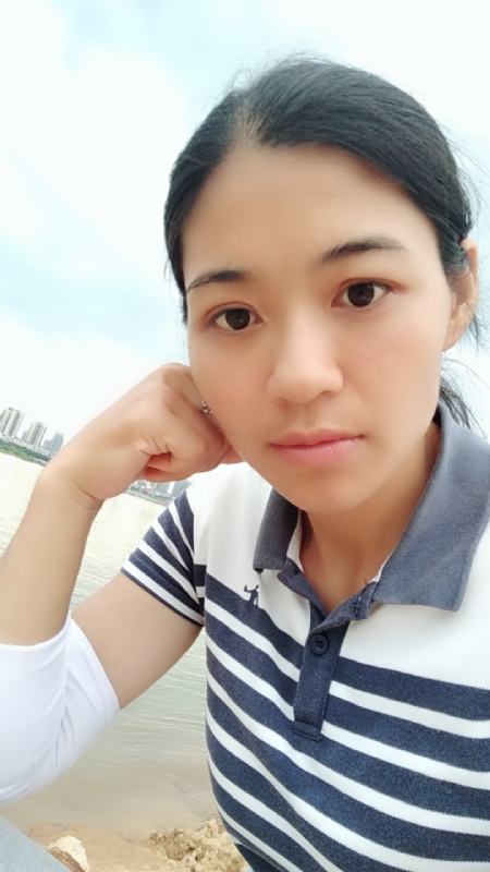 梅子的第一张照片--绵阳相亲服务中心