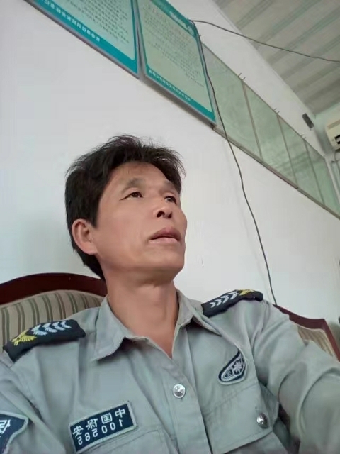 卧窗听雨的第一张照片--绵阳相亲服务中心