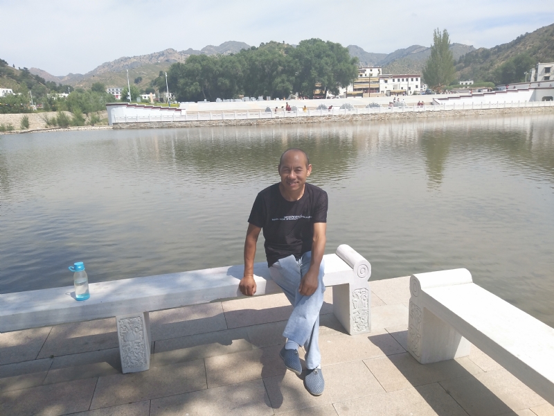 大漠独行的第一张照片--绵阳相亲服务中心