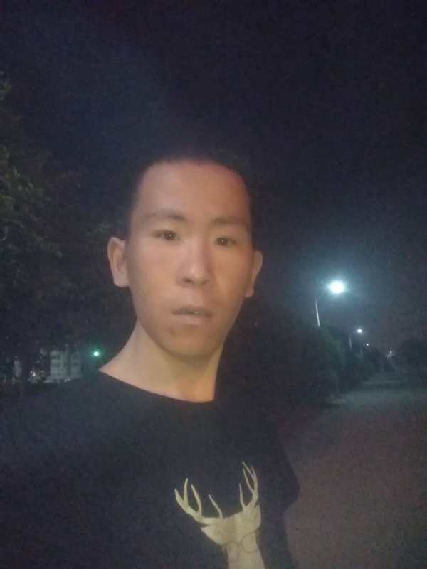 俞凯斌的第一张照片--绵阳相亲服务中心