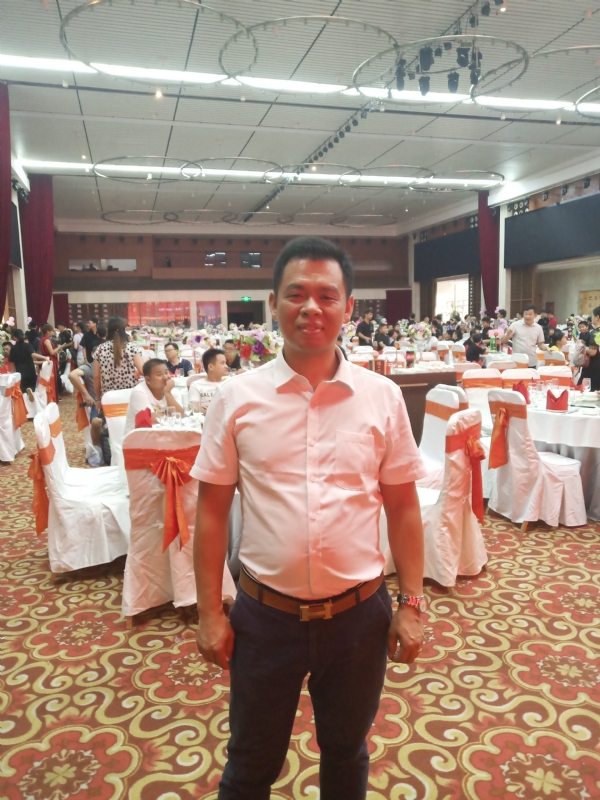 五月酷猪的第一张照片--绵阳相亲服务中心