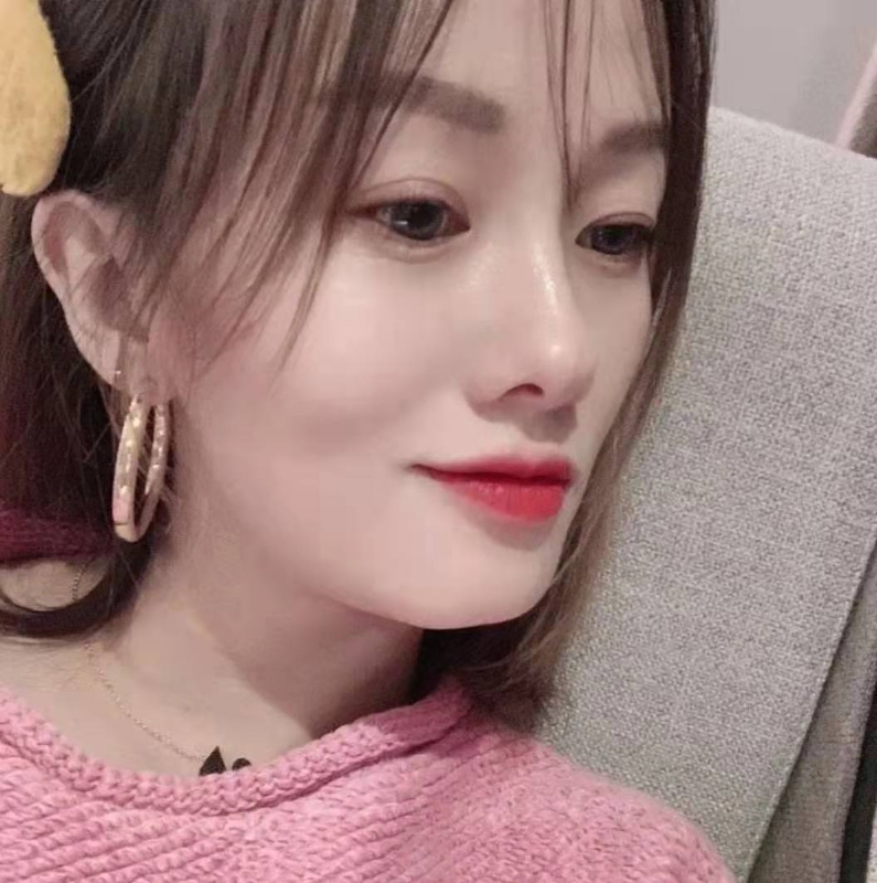 微醺的笑容的第一张照片--绵阳相亲服务中心