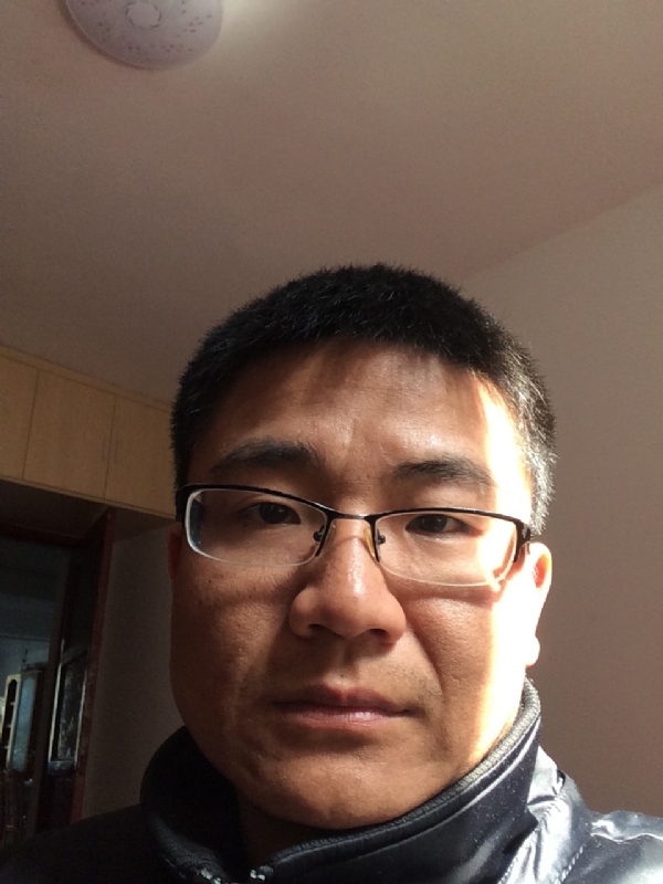 余浩浩的第一张照片--绵阳相亲服务中心