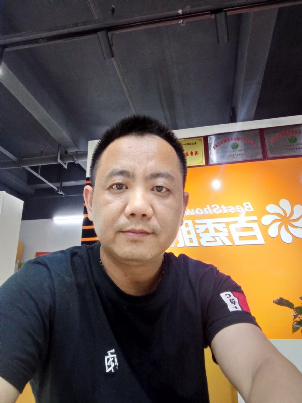 开心就好的第一张照片--绵阳相亲服务中心