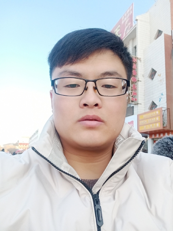 执子之手与子偕老的第一张照片--绵阳相亲服务中心