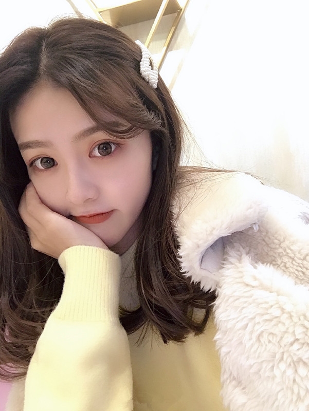 薇薇外送的第一张照片--绵阳相亲服务中心