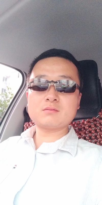 痛苦的单身狗的第一张照片--绵阳相亲服务中心