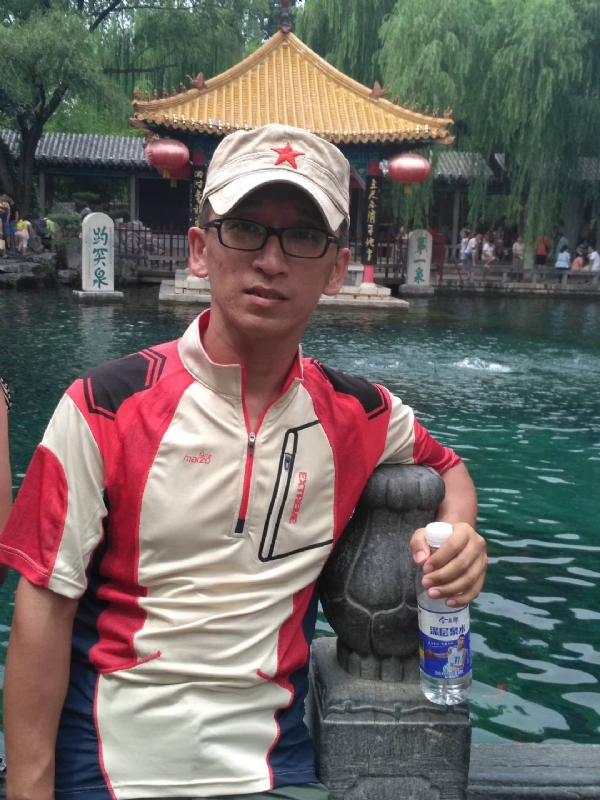 晓峰的第一张照片--绵阳相亲服务中心