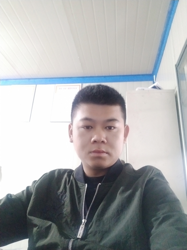 少校的第一张照片--绵阳相亲服务中心