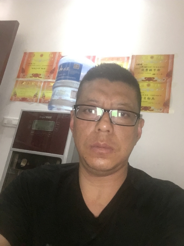 牵手的第一张照片--绵阳相亲服务中心