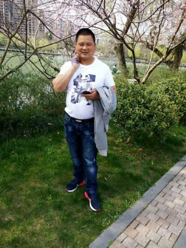 纯爷们的第一张照片--绵阳相亲服务中心