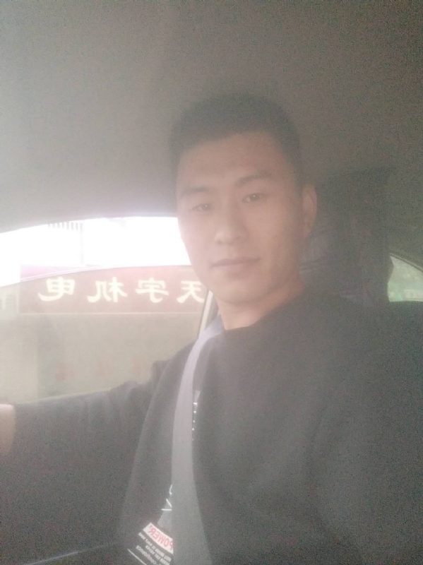 老鼠爱上猫的第一张照片--绵阳相亲服务中心