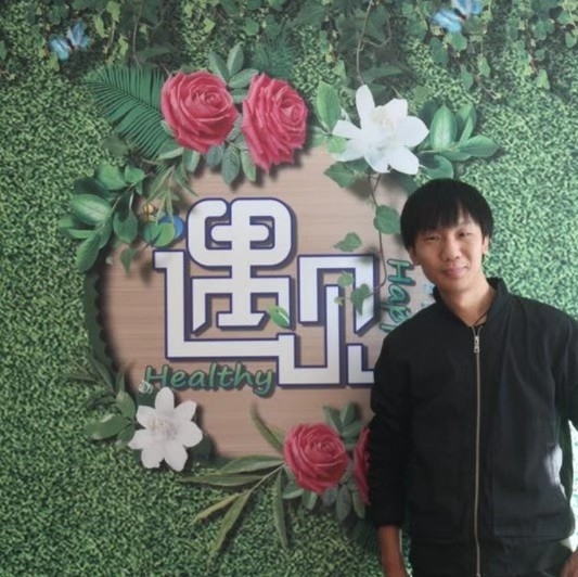 影视人~混爷张的第一张照片--绵阳相亲服务中心