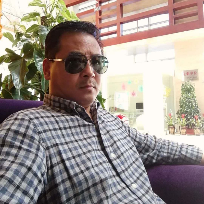 雪豹的第一张照片--绵阳相亲服务中心