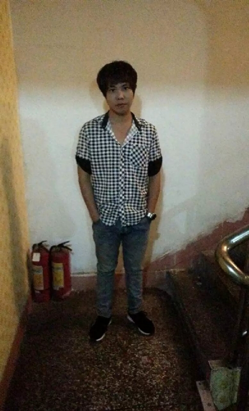 单身征婚的第一张照片--绵阳相亲服务中心