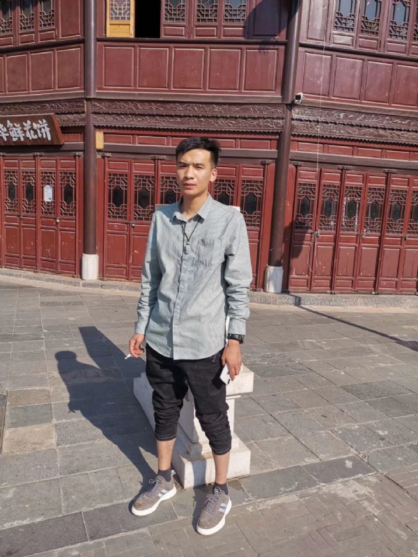 刘方的第一张照片--绵阳相亲服务中心