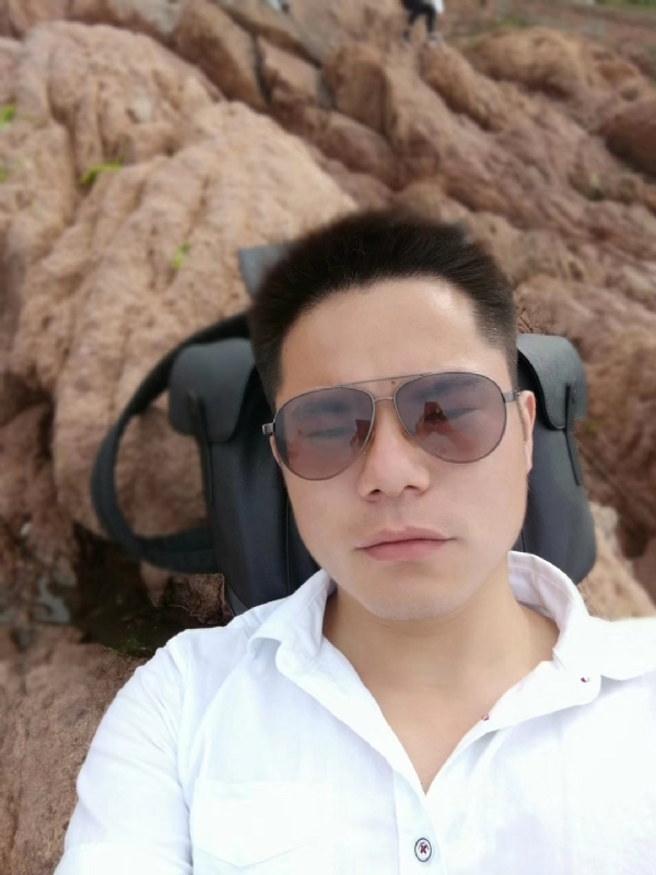 易听的第二张照片--绵阳相亲服务中心