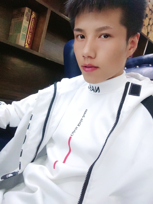 梁辞的第二张照片--绵阳相亲服务中心