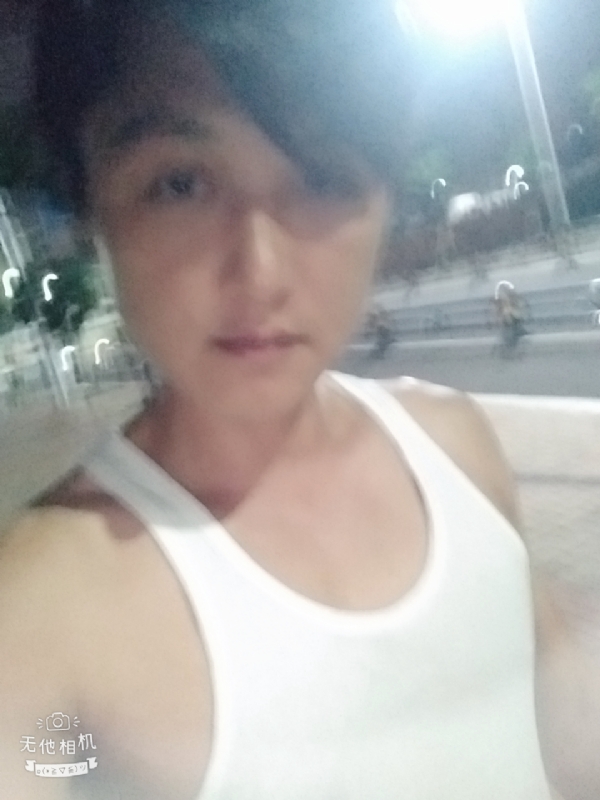 弟弟的第一张照片--绵阳相亲服务中心