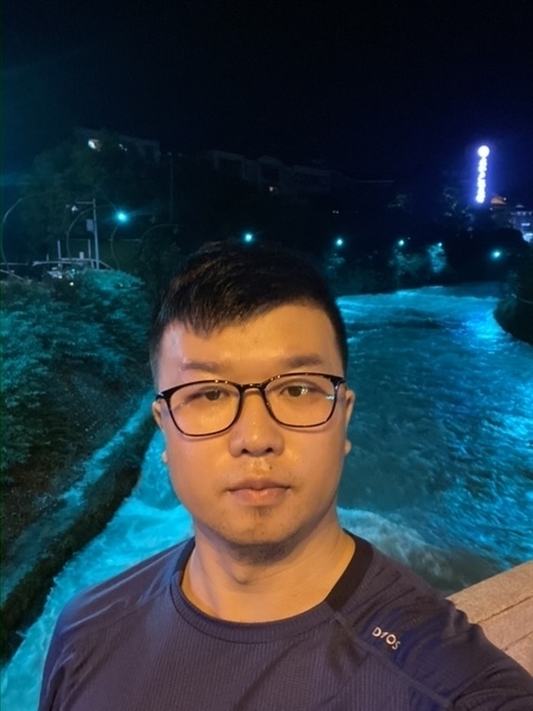 你在哪里的第一张照片--绵阳相亲服务中心