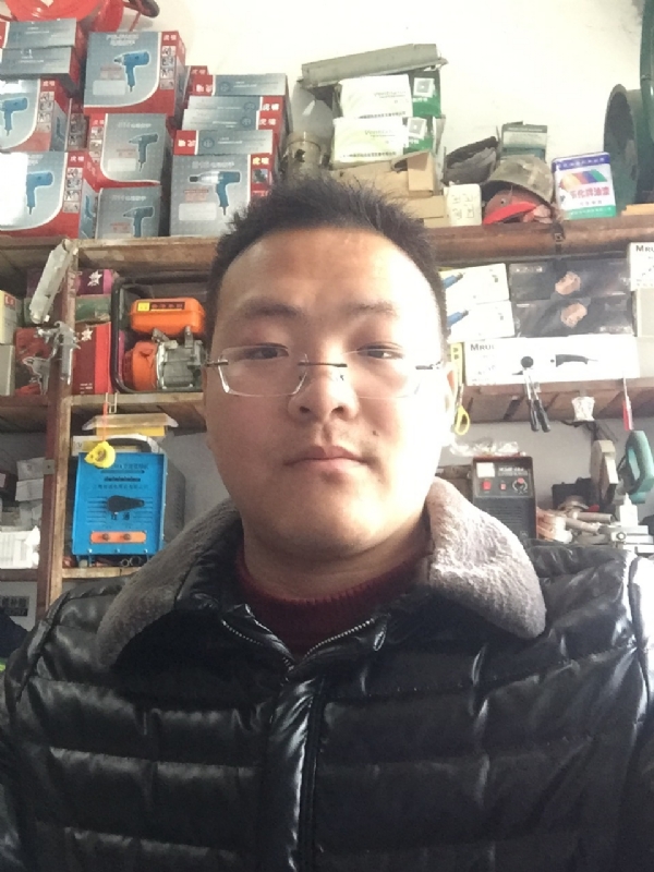 鼎福的第一张照片--绵阳相亲服务中心