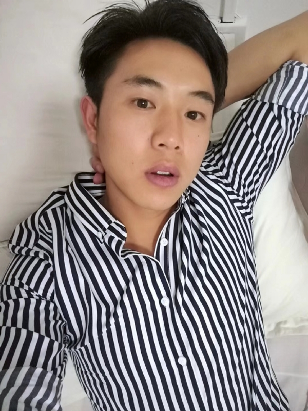 小雷的第二张照片--绵阳相亲服务中心