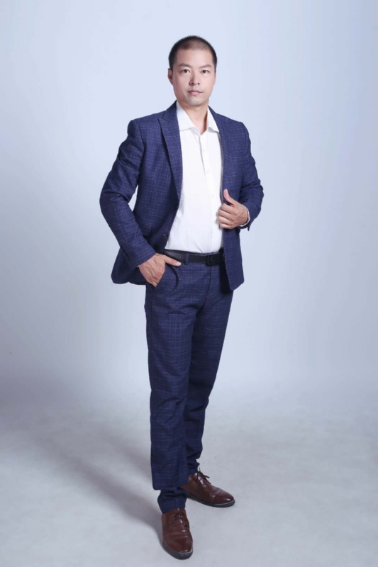 努力的青年的第一张照片--绵阳相亲服务中心