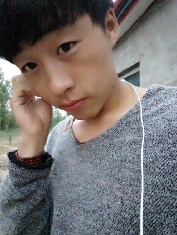 小胡的第一张照片--绵阳相亲服务中心