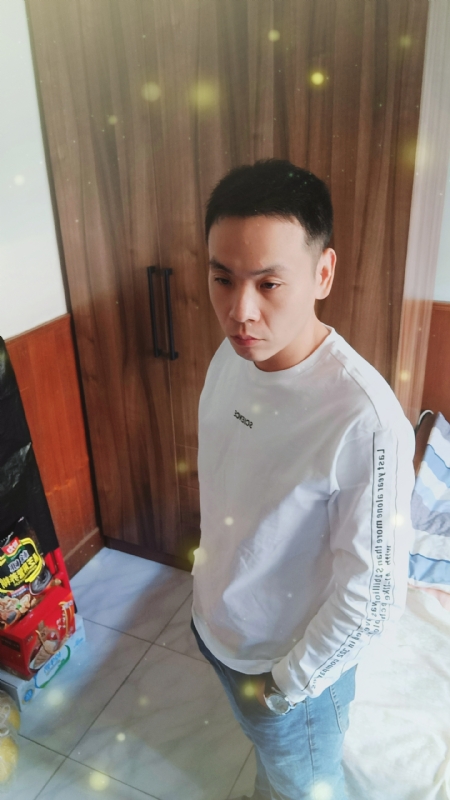 没有蜡笔的小航的第三张照片--绵阳相亲服务中心