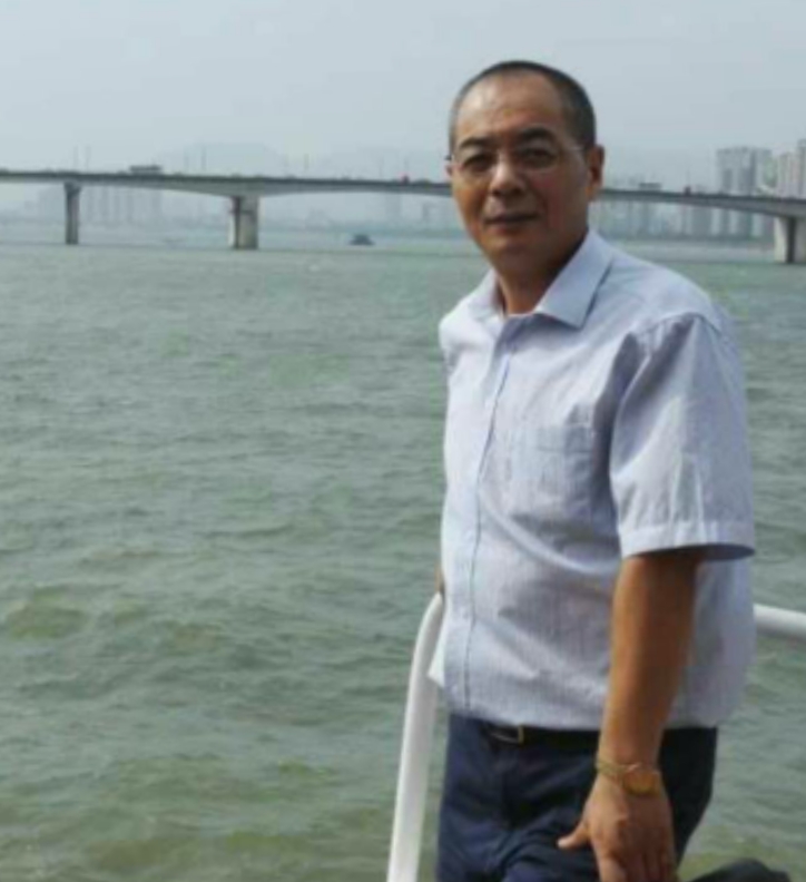 辛民的第二张照片--绵阳相亲服务中心