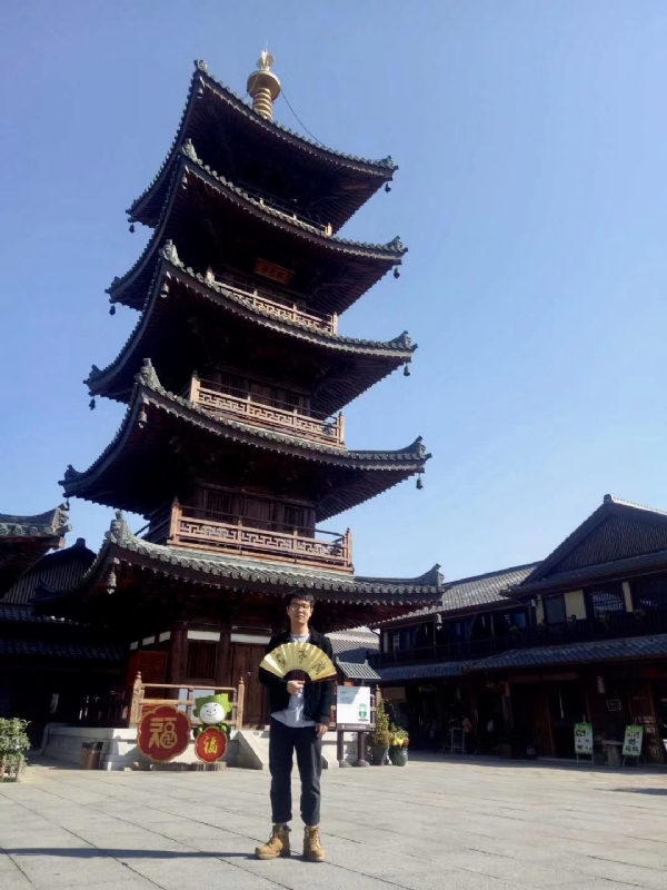 流浪共和的第一张照片--绵阳相亲服务中心