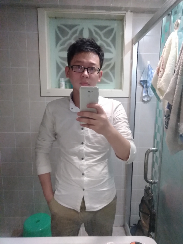 花谢魂伤的第二张照片--绵阳相亲服务中心